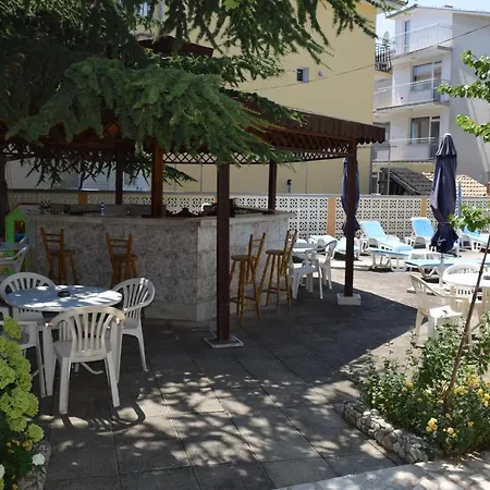 Family Chris Hotel Sveti Vlas