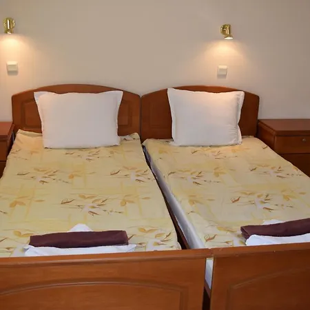 Family Chris Hotel 3*
