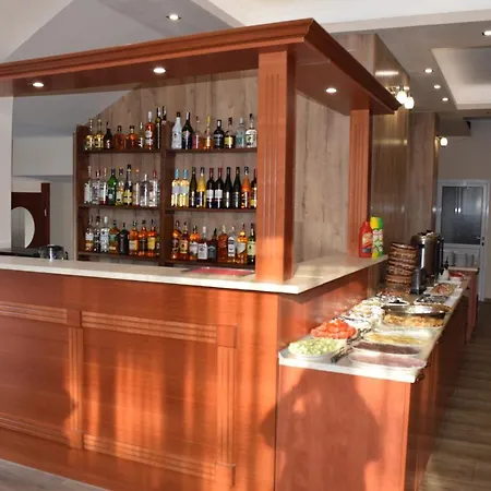 Family Chris Hotel 3*